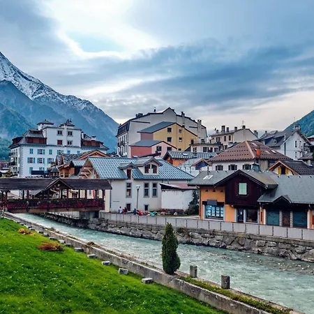Apartman With Terrace Gentianes 1 Centre By Aiguille Du Midi *