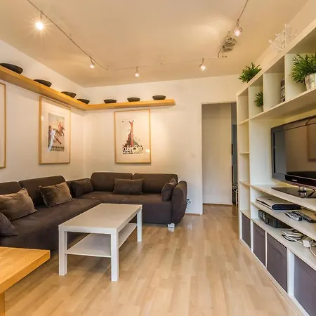 With Terrace Gentianes 1 Centre By Aiguille Du Midi Chamonix