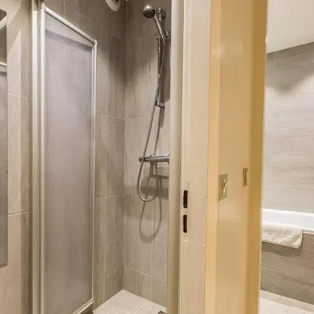 Apartman With Terrace Gentianes 1 Centre By Aiguille Du Midi *