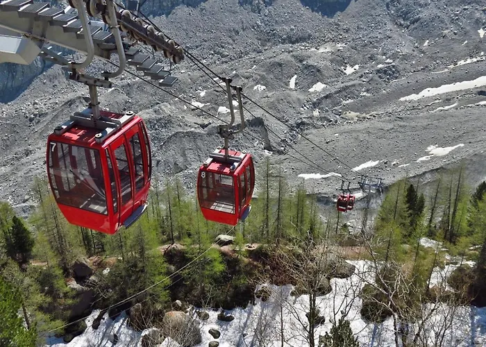 Апартаменты With Terrace Gentianes 1 Centre By Aiguille Du Midi